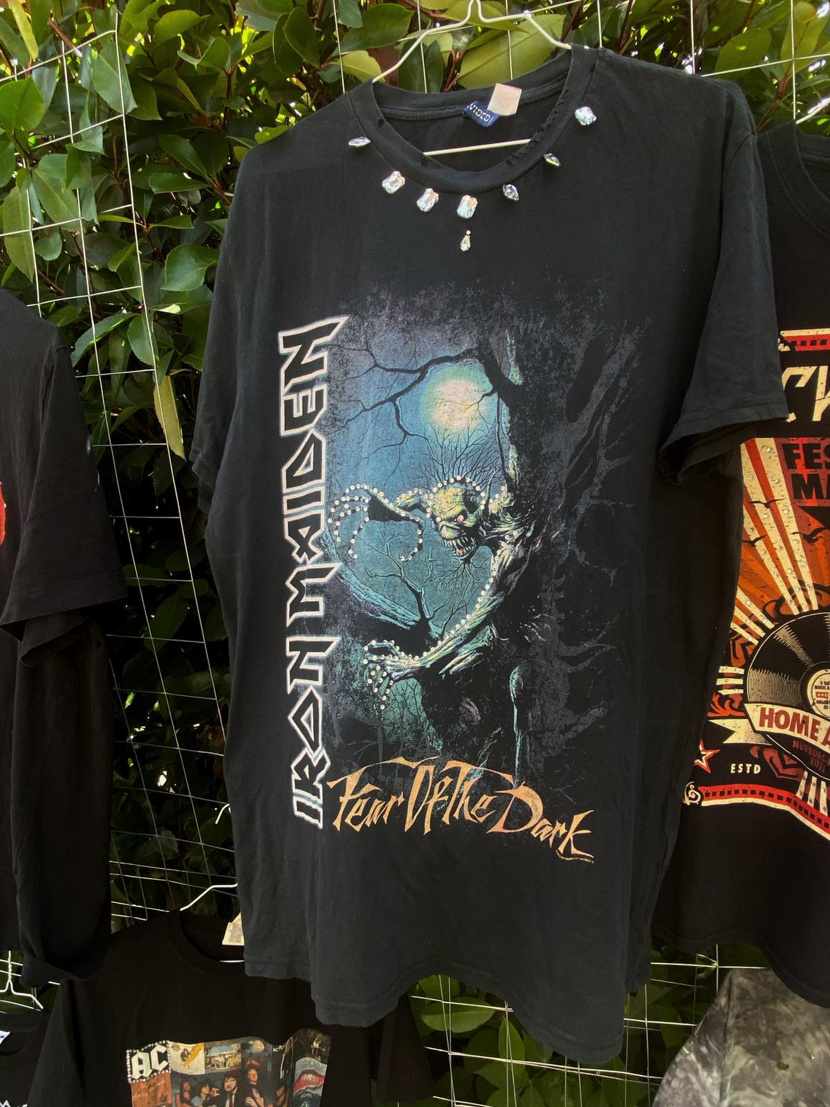 Maglia vintage Iron Maiden rielaborata