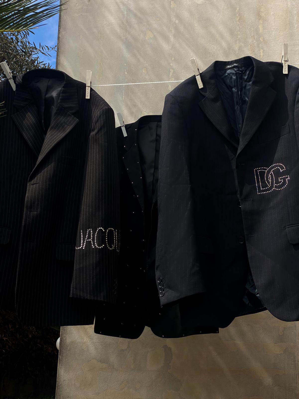 Blazer vintage rielaborato con logo Jacquemus