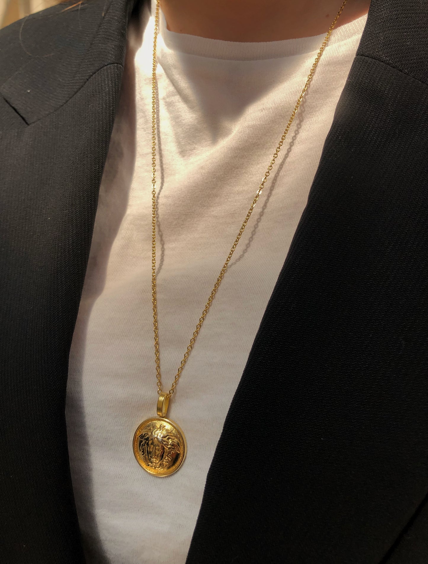 Collana bottone Versace