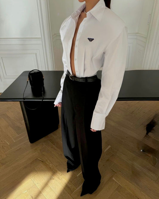 Camicia white rielaborata con logo Prada